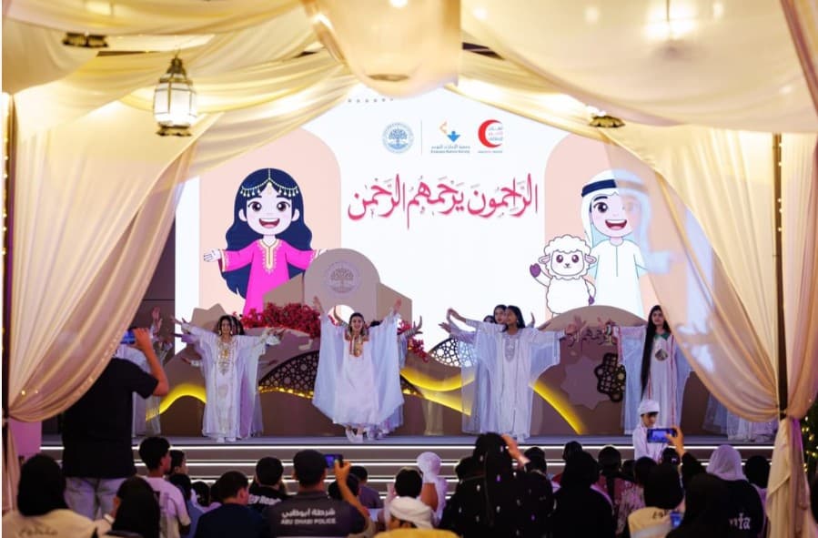 جامعة محمد بن زايد للعلوم الإنسانية تحتفي بالأيتام لترسيخ ثقافة العطاء والتكافل